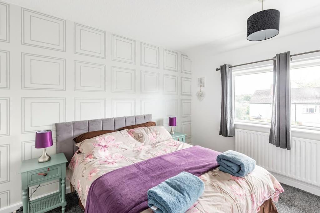 Entire Charming 5-Bed House In Darwen Blackburn Bb1 Free Parking Roadside Rishton エクステリア 写真