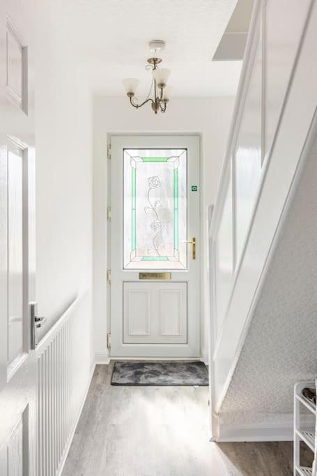 Entire Charming 5-Bed House In Darwen Blackburn Bb1 Free Parking Roadside Rishton エクステリア 写真
